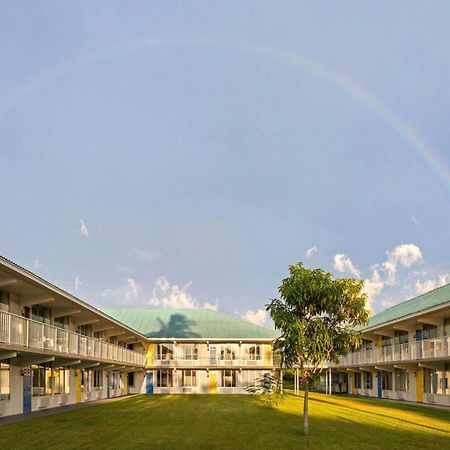 Days Inn By Wyndham Fort Pierce Midtown Dış mekan fotoğraf